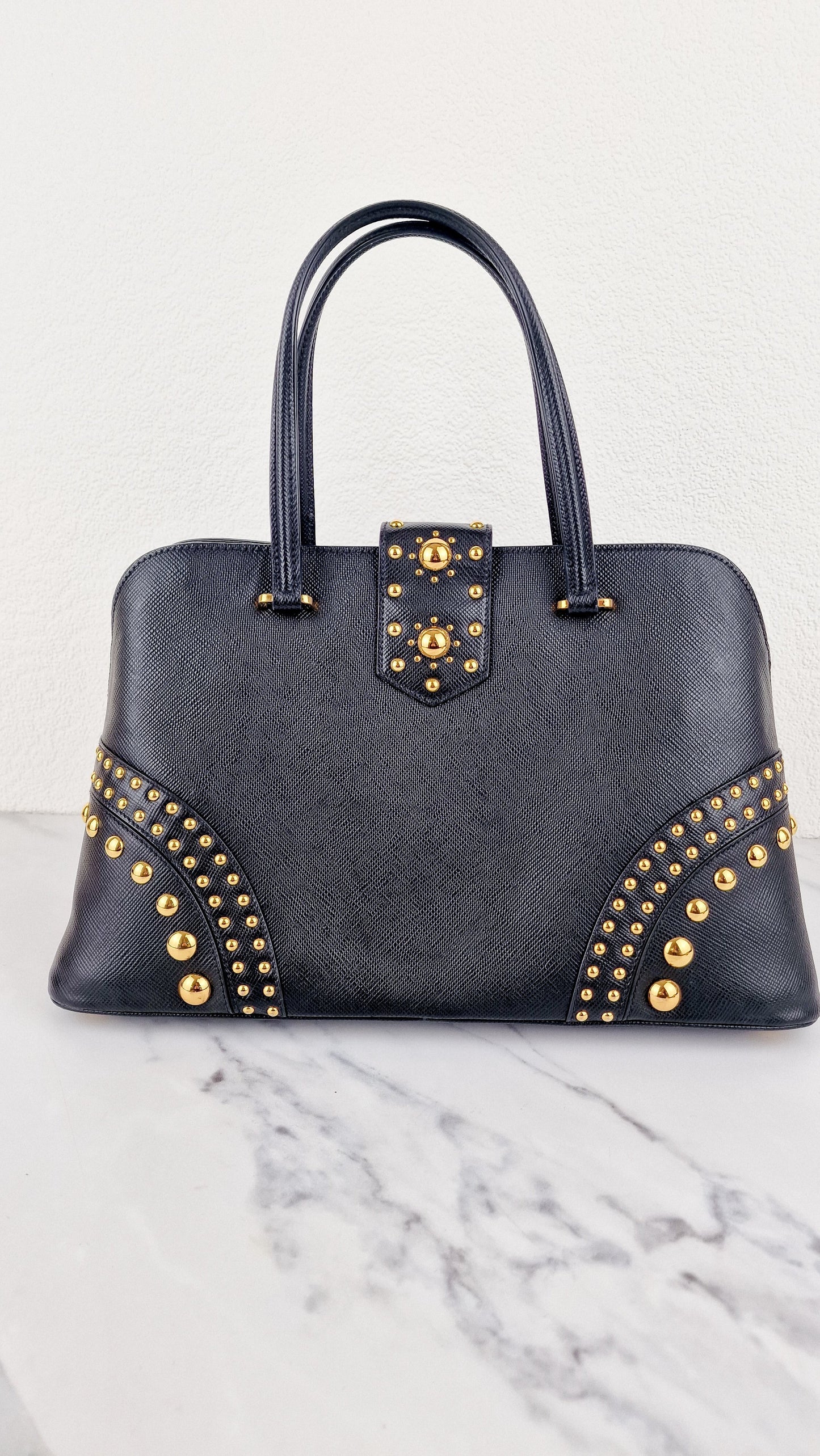 Prada Saffiano Cuir Handbag in Black Leather with Gold Studs - Handbag Prada BN2753