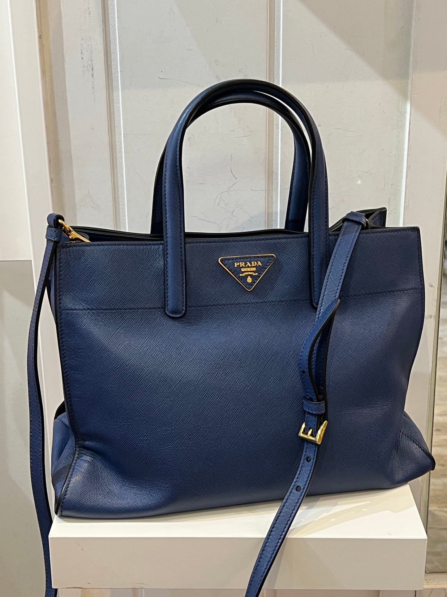 PRADA CONVERTIBLE SAFFIANO LEATHER TOTE