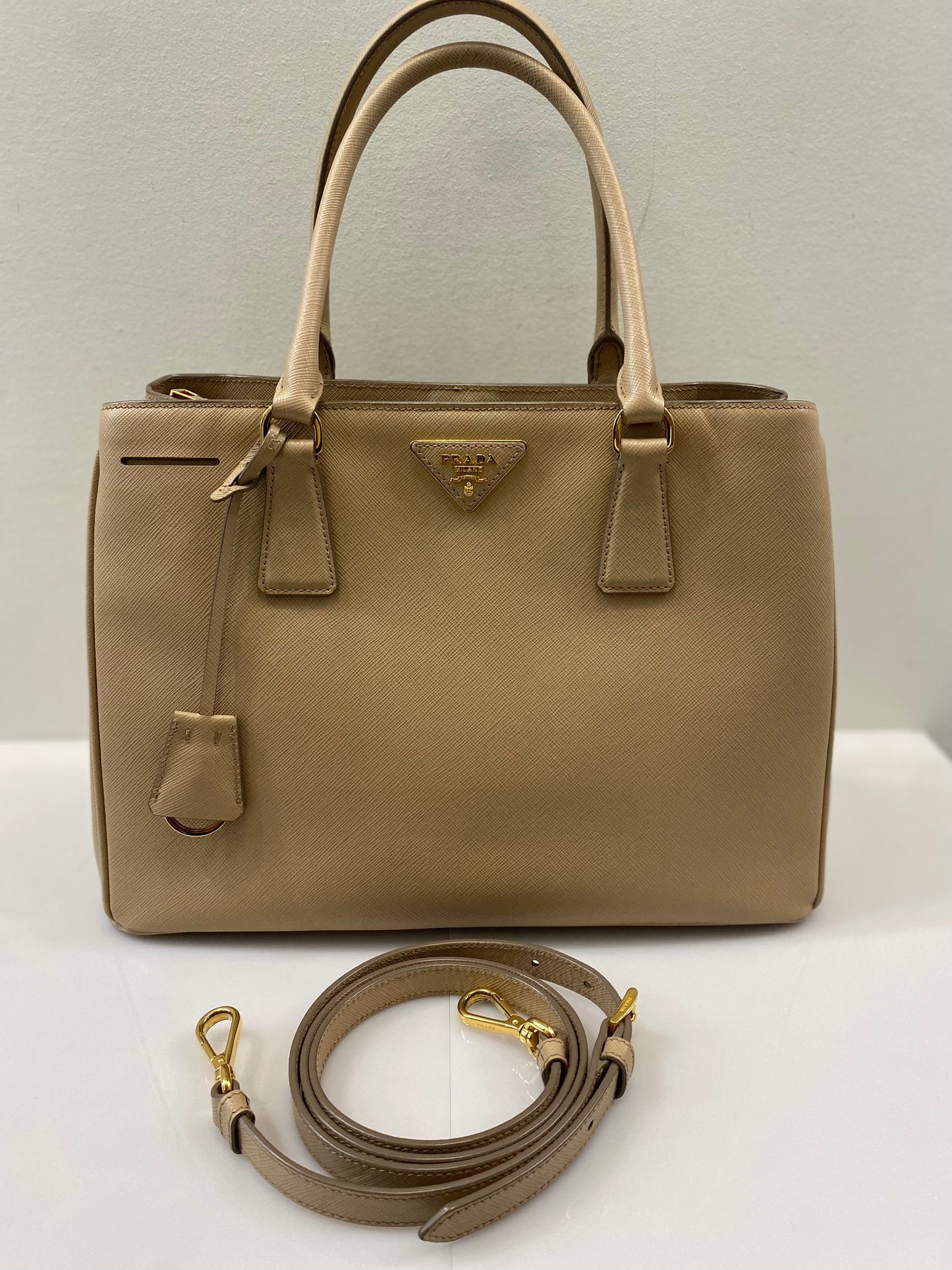 PRADA SAFFIANO LUX LEATHER GALLERIA TOTE BAG