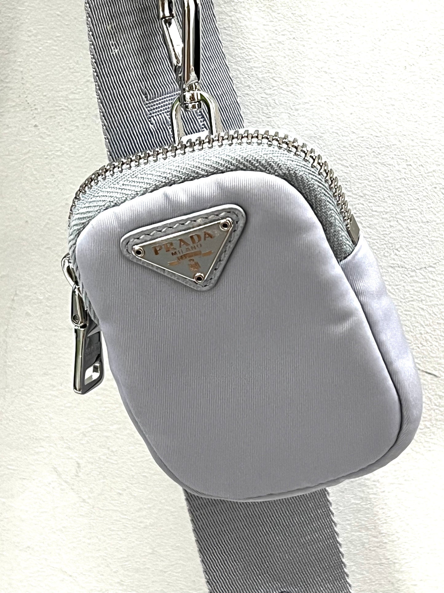 PRADA RE-EDITION 2005 RE NYLON SHOULDER BAG