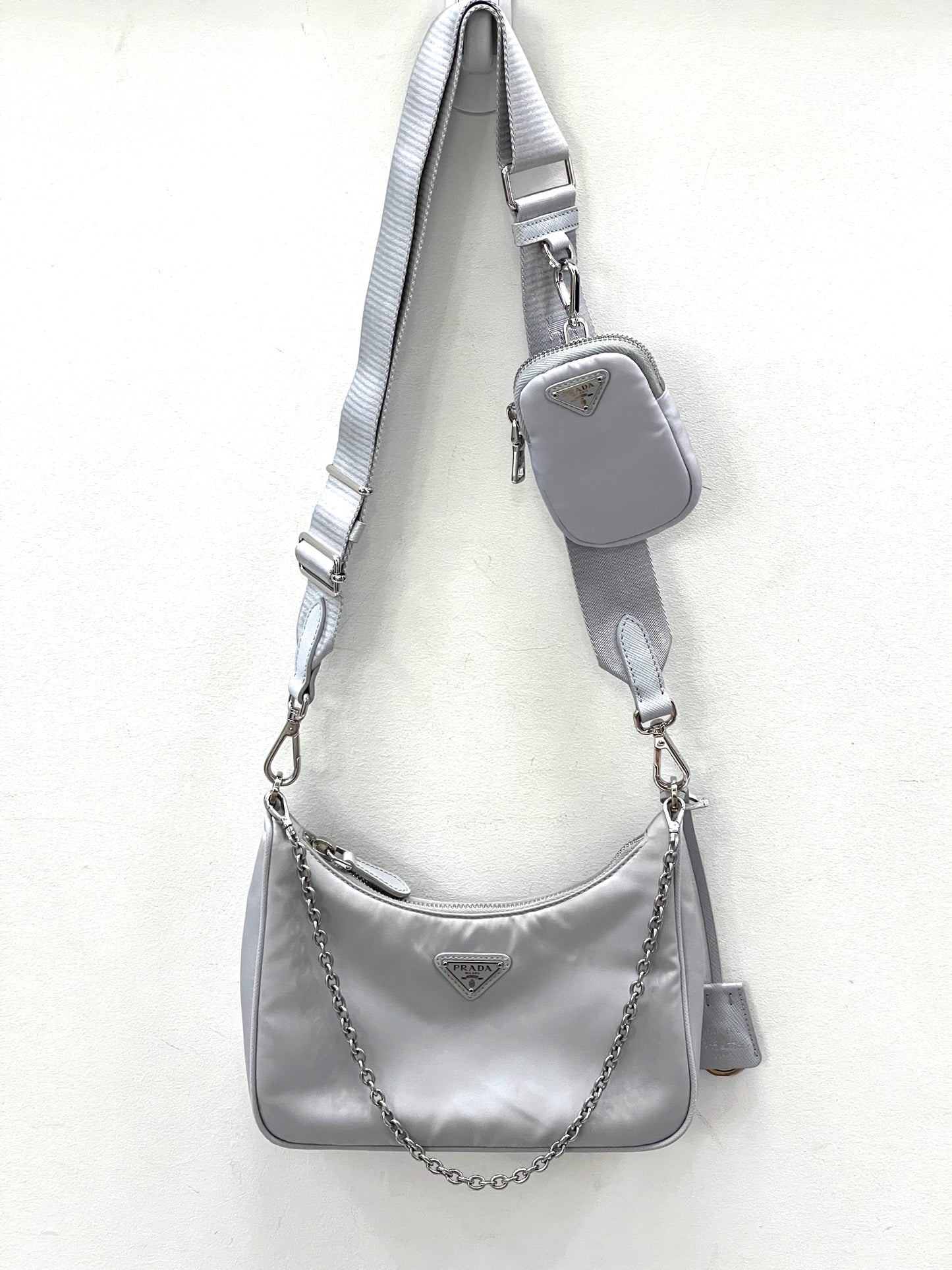 PRADA RE-EDITION 2005 RE NYLON SHOULDER BAG