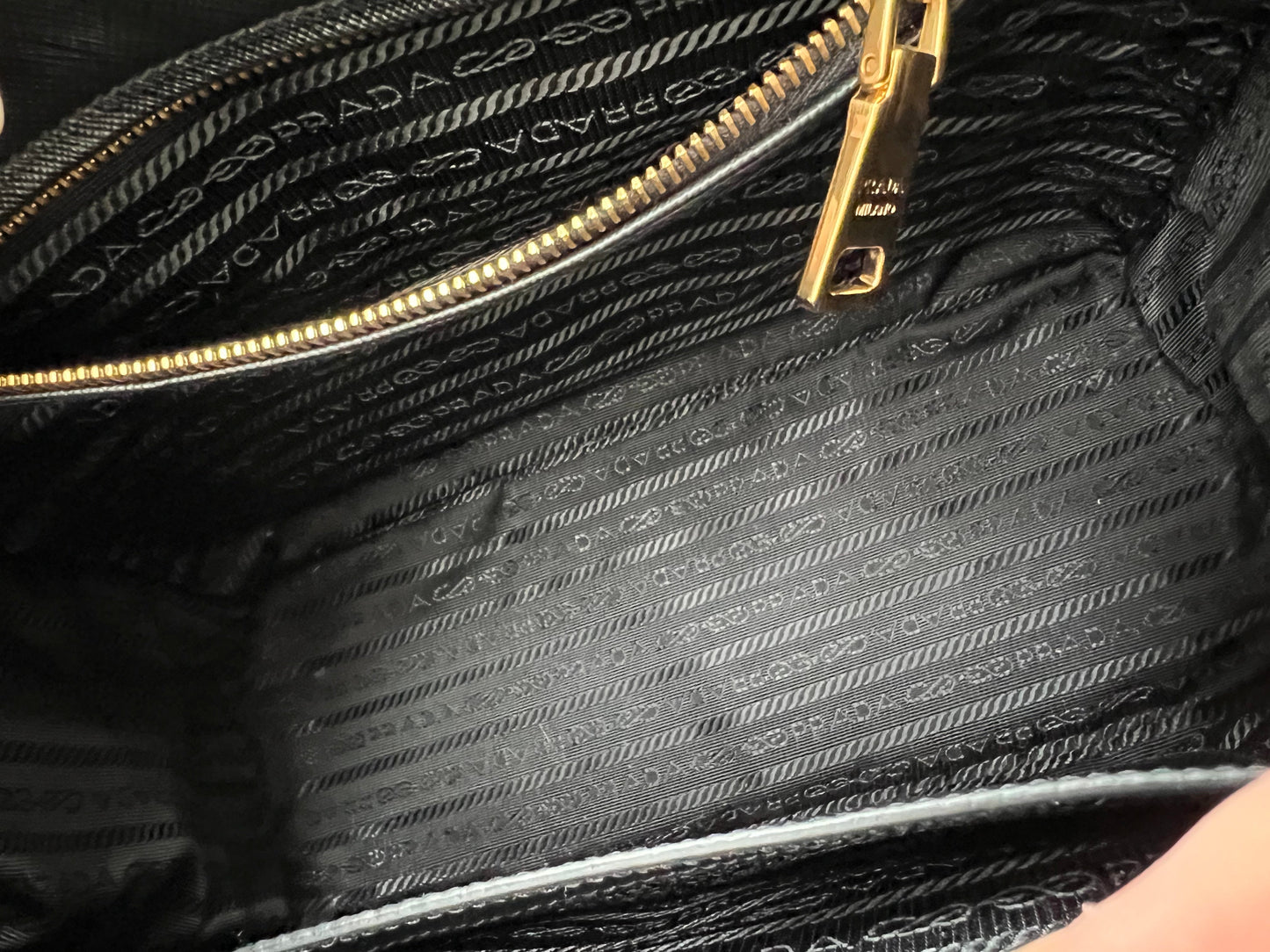 Prada Black Medium Galleria Saffiano Tote (RRP £3,100)