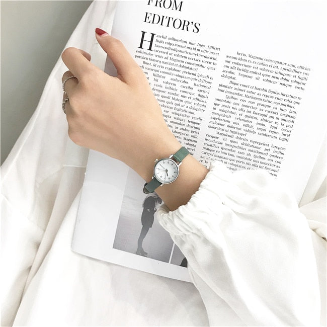 Women's Fashion White Small Watches 2021 Ulzzang Brand Ladies Quartz Wristwatch Simple Retr Montre Femme With Leather Band Clock